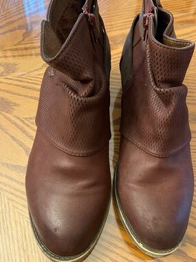 Source Unknown Women’s Ankle Boots in Burgundy Brown